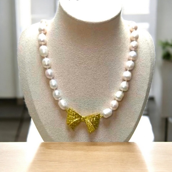 kate spade Jewelry - Kate Spade Wrapped In A Bow Pearl Necklace NEW
